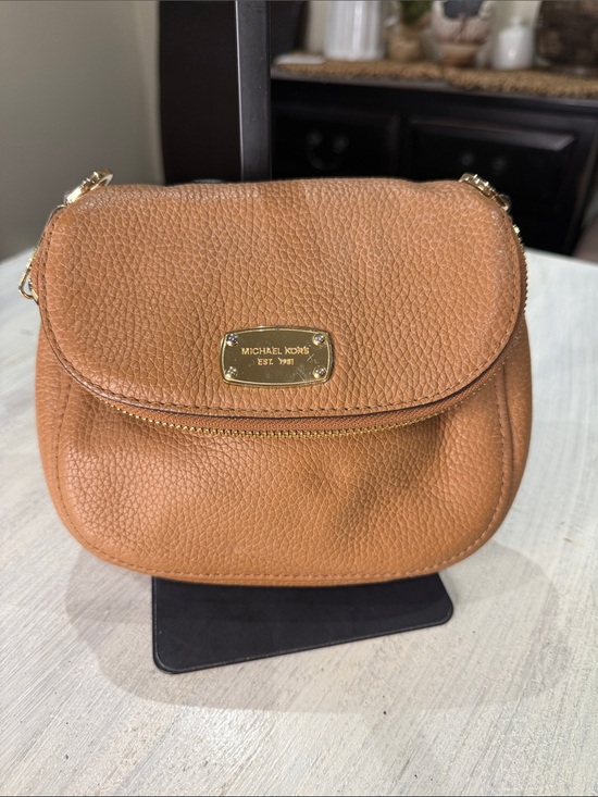 Michael Kors Handbags - Michael Kors Brown Pebbled Leather Crossbody with Gold Plate- Needs strap